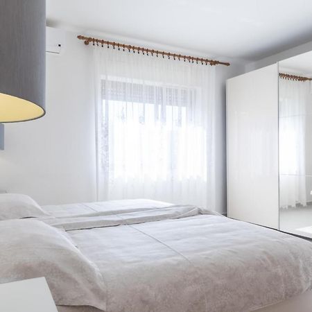 Apartments Zdenka Rovinjsko Selo Extérieur photo