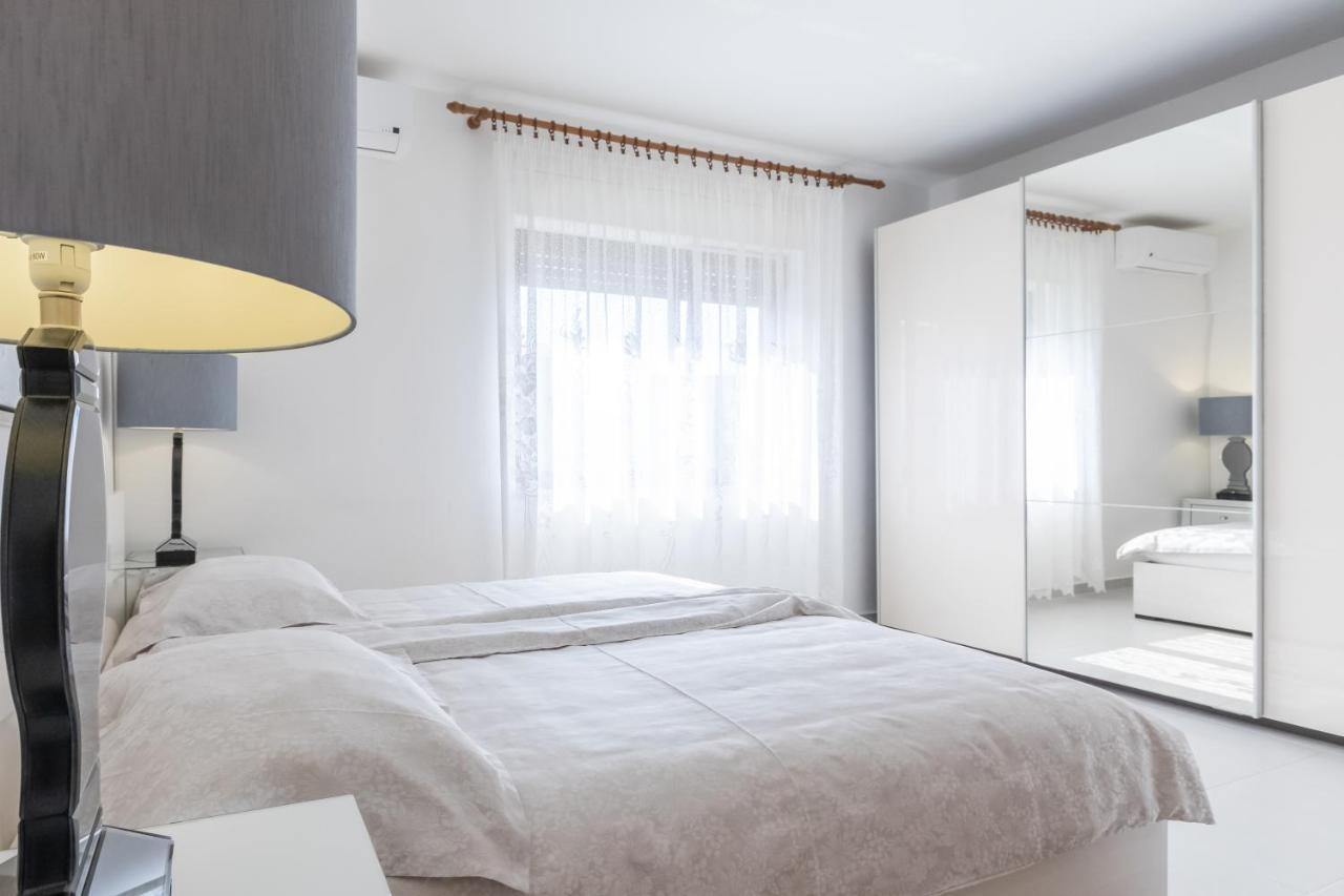Apartments Zdenka Rovinjsko Selo Extérieur photo